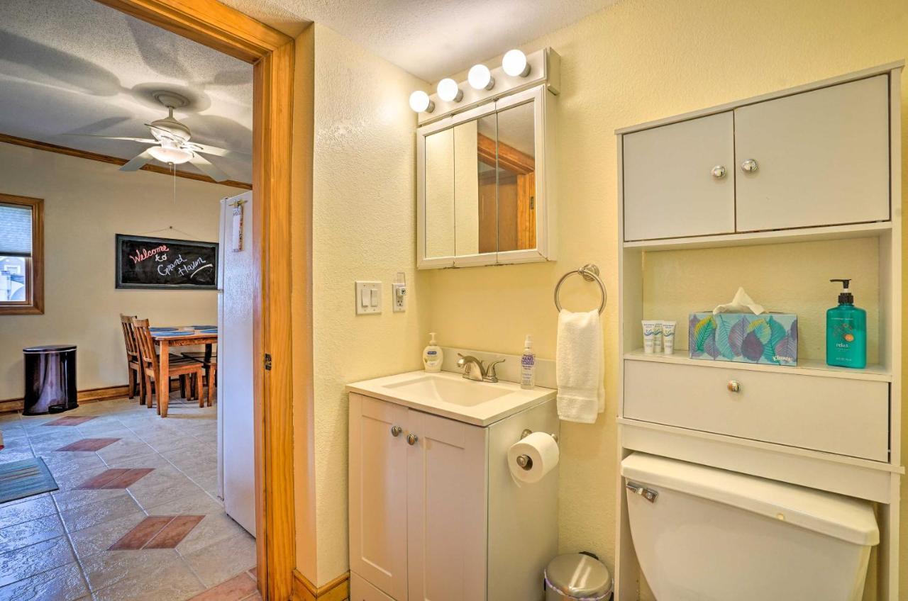 All-Season Grand Haven Getaway With Deck! Luaran gambar
