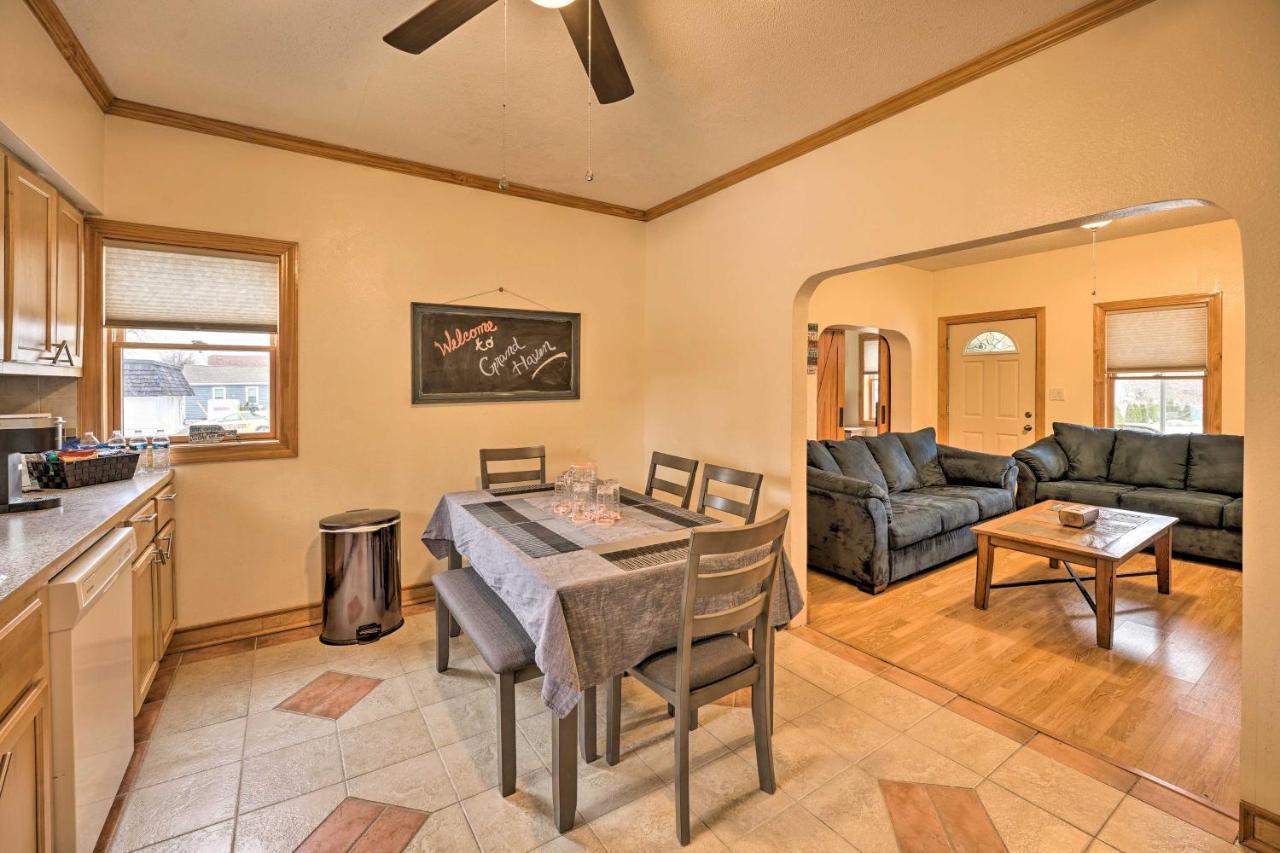 All-Season Grand Haven Getaway With Deck! Luaran gambar
